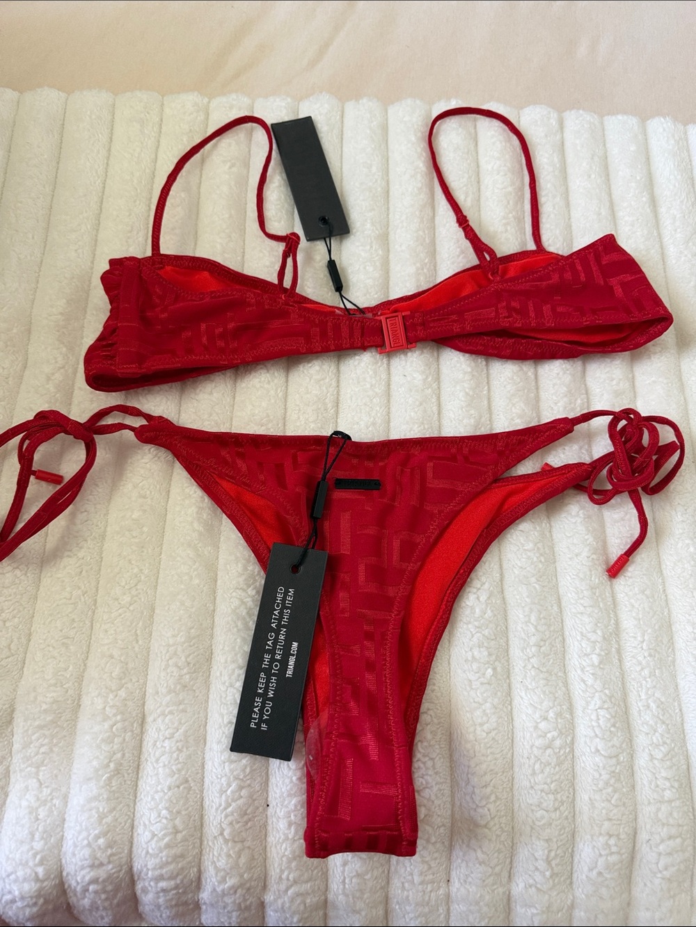 NWT Triangl Women’s Red Bikini Set - Picture 5 of 5